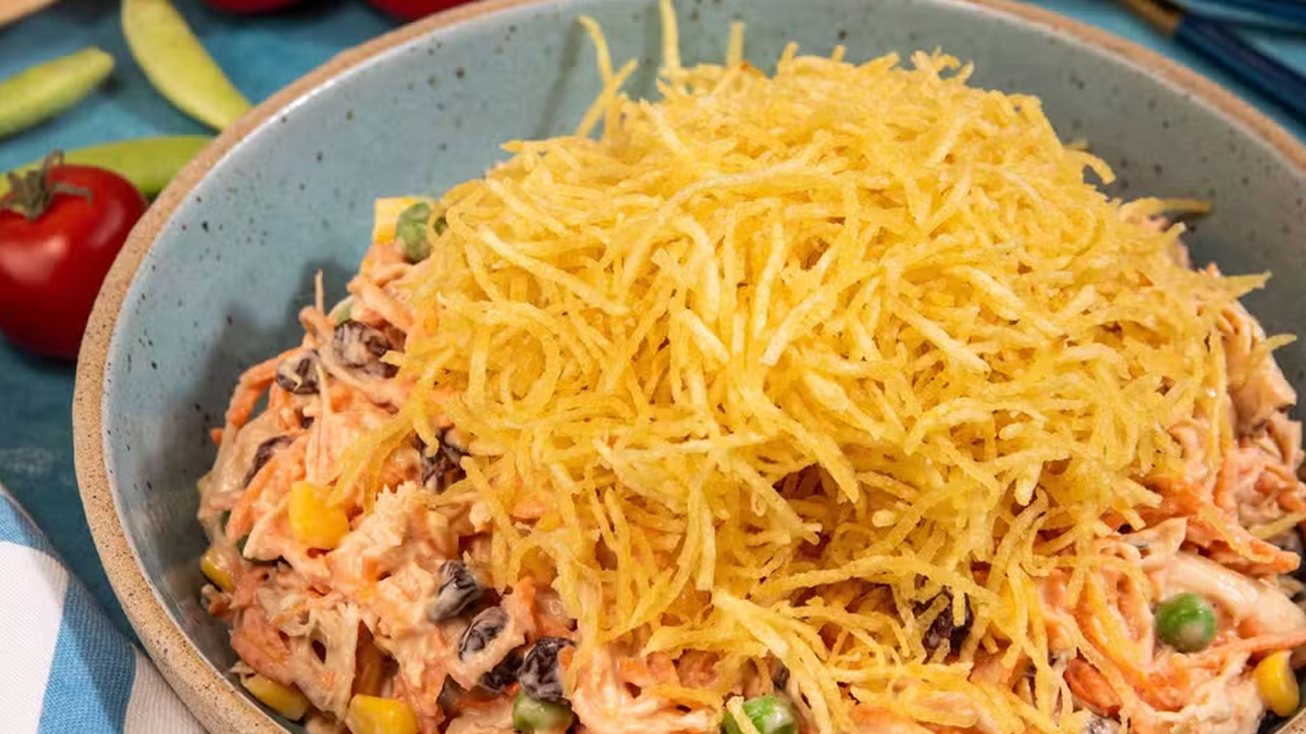 A receita que vai fazer todo mundo pedir BIS na salada!
