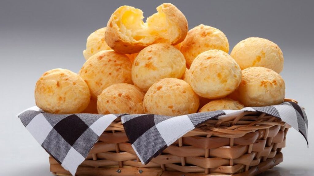 Esse Pão de Queijo Derrete na Boca… Aprenda Agora!