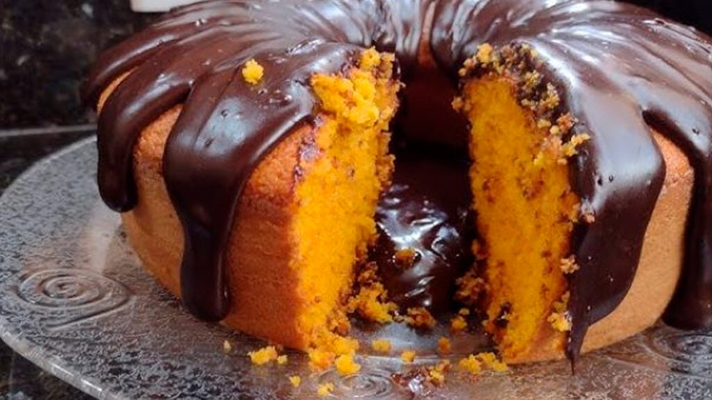 Receita de Bolo de Cenoura com Banha de Porco